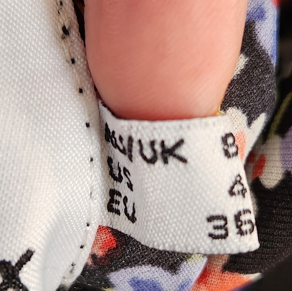 Princess Polly Dress Mini Floral Cutout Back Sleeveless Black Multicolor Size 4 - Picture 3 of 7